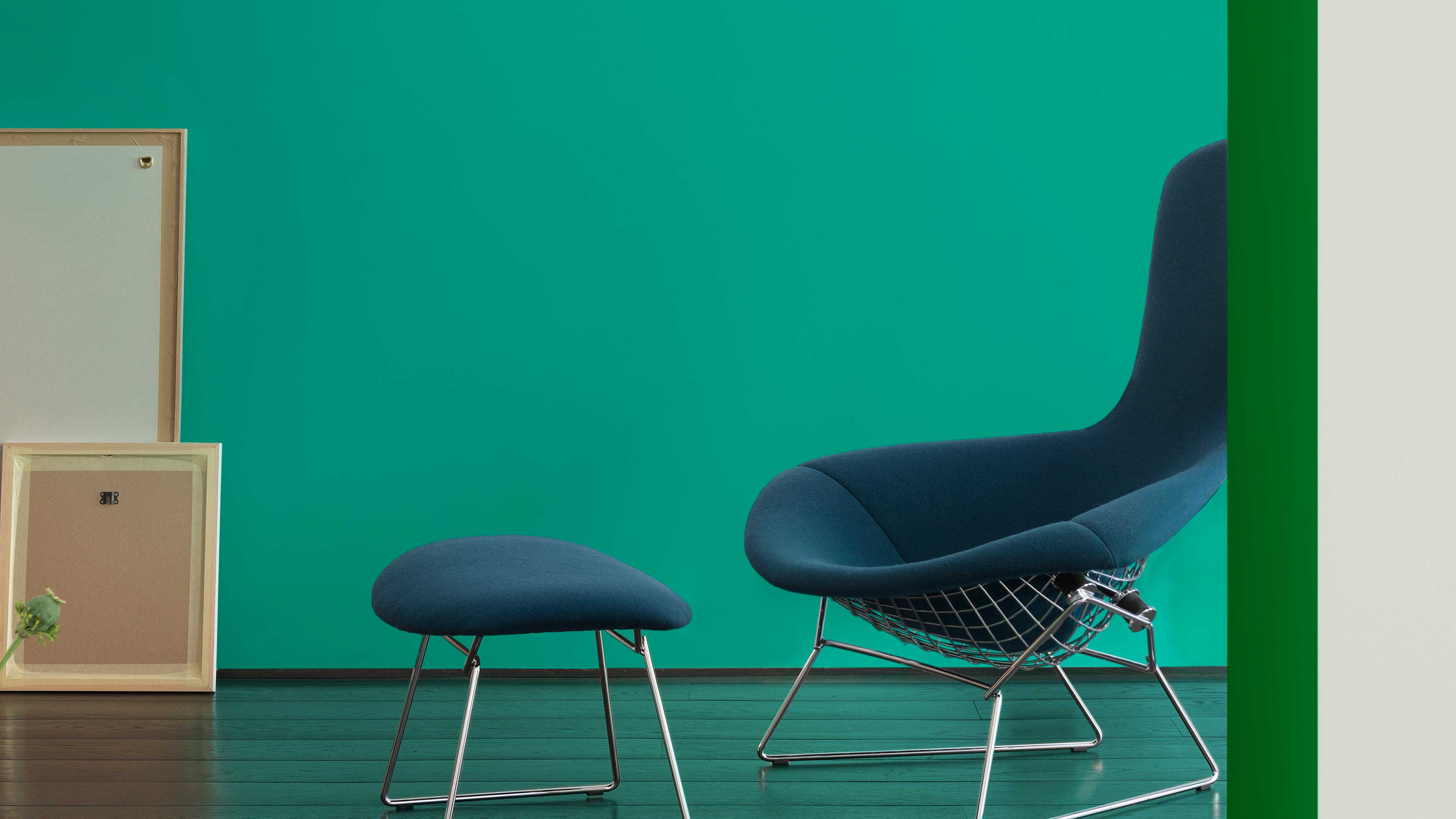 Add energy with emerald green walls Emerald is a dazzling shade that’s traditionally associated with wealth and luxury. Make an impact by teaming it with velvety blues and golds