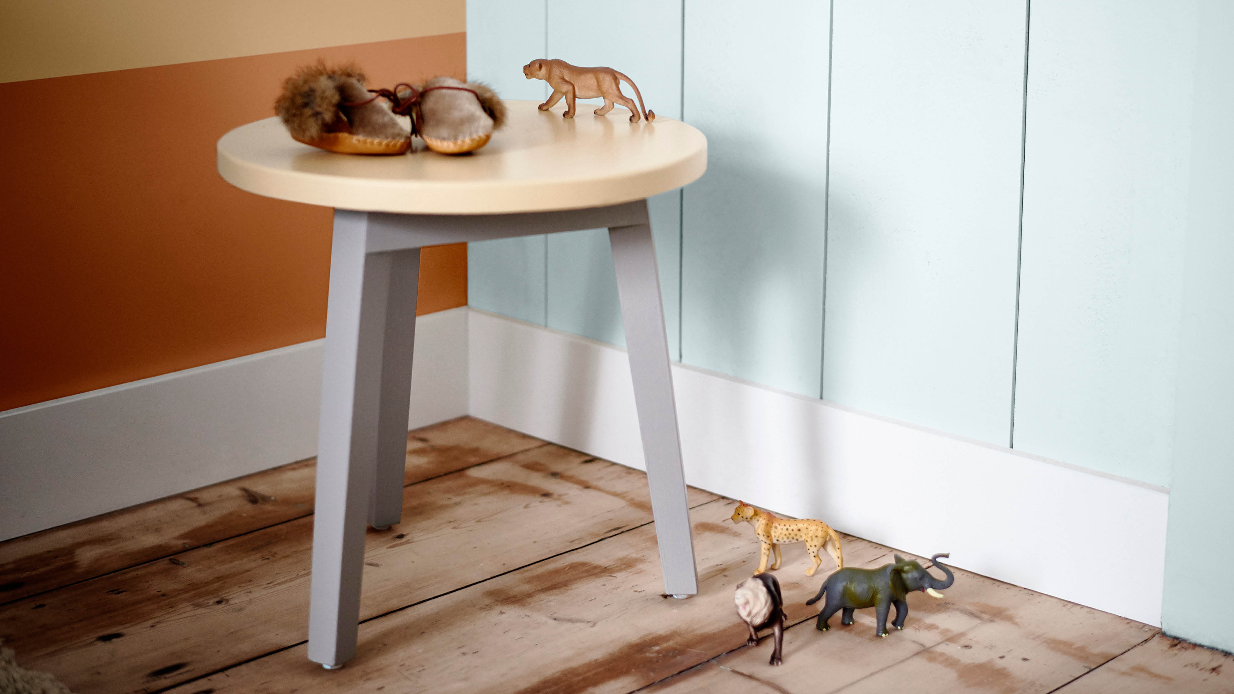 Western-themed nursery accessories Your baby will be spending a lot of her time tucked-up in their cot, so give some thought to the bedding and soft furnishings you select.